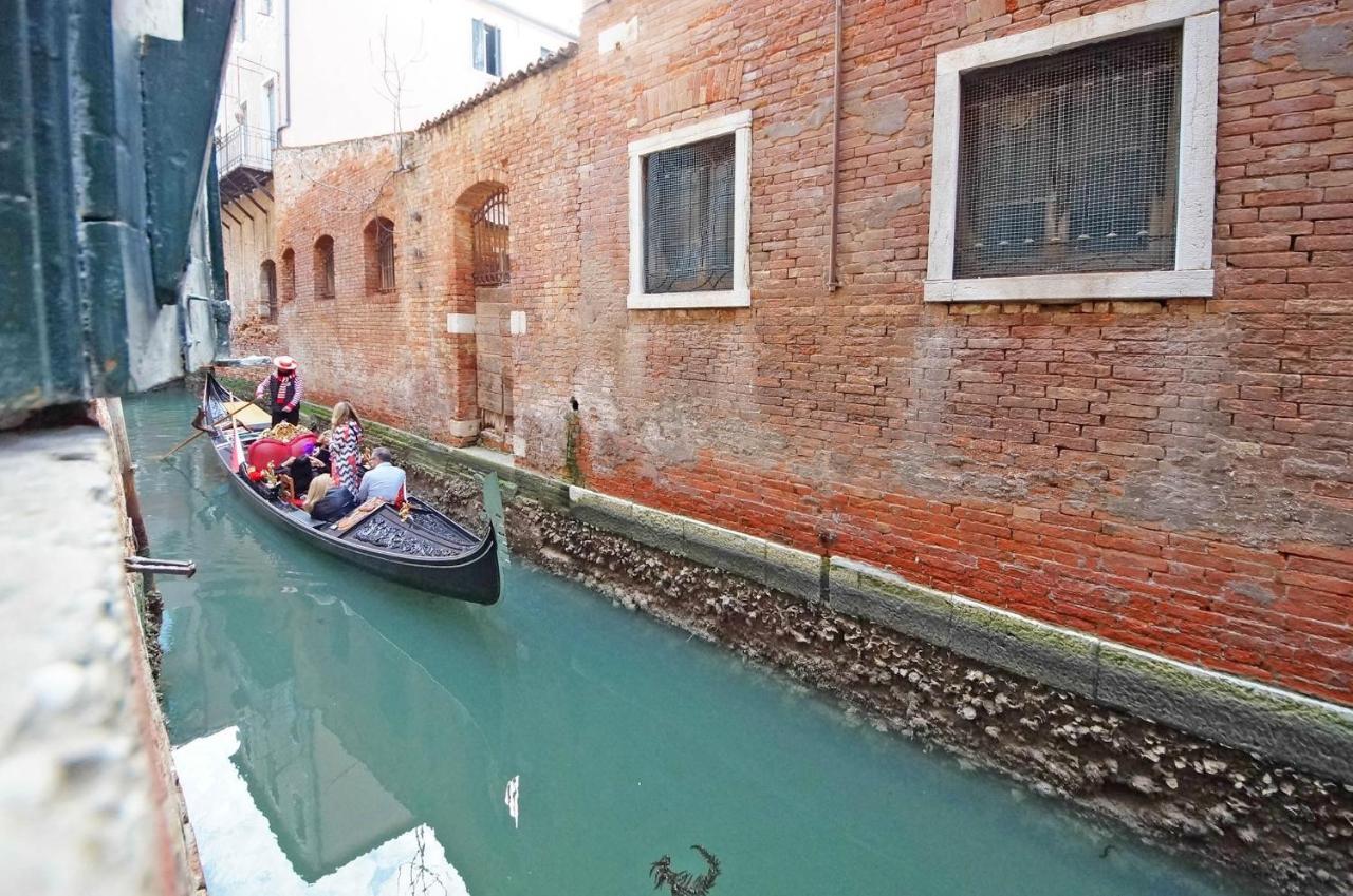 Gondola View Apartment Venecia Exterior foto