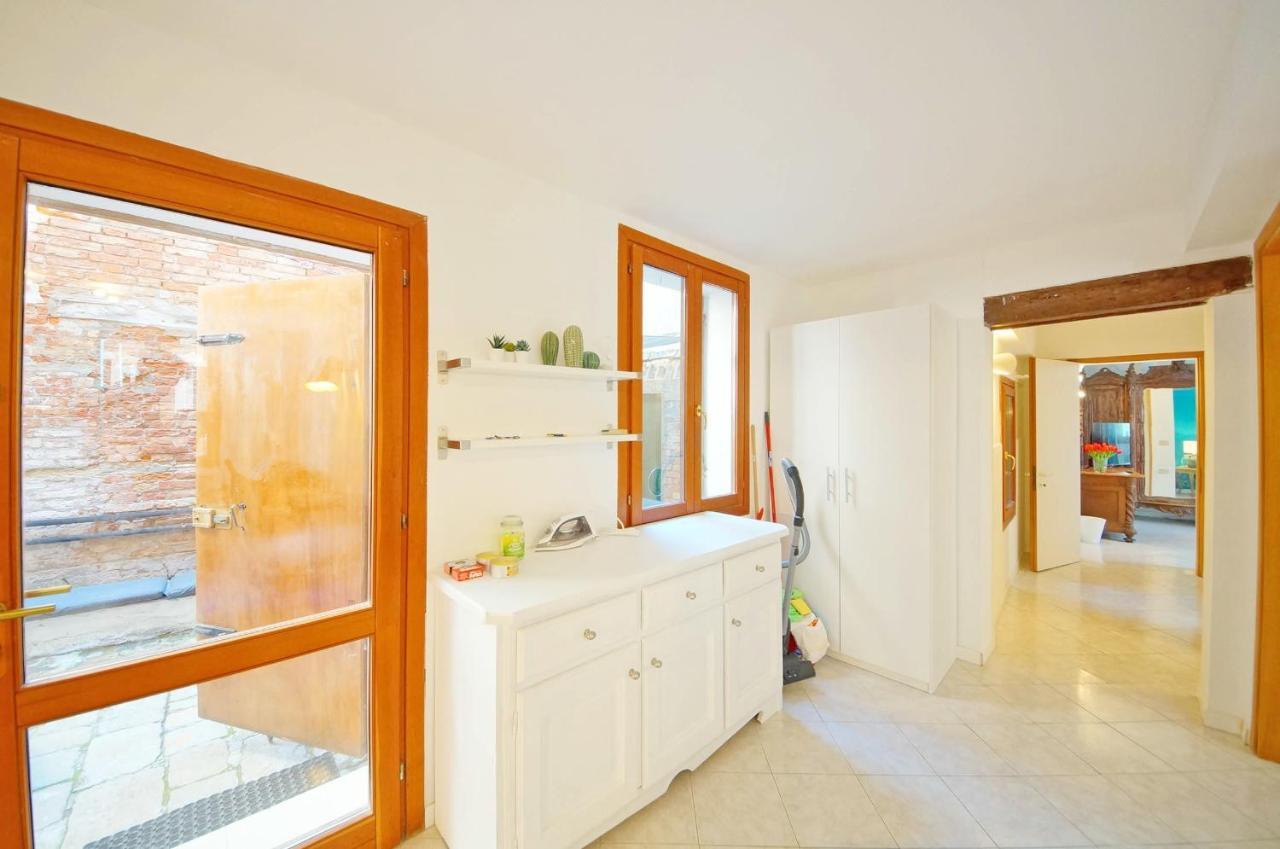 Gondola View Apartment Venecia Exterior foto